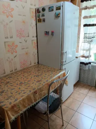 Продам 2х с мебелью и быттехникой. Донецк