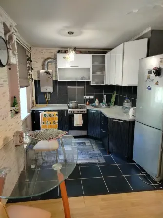 Продам 3-х комнатную квартиру Мариуполь