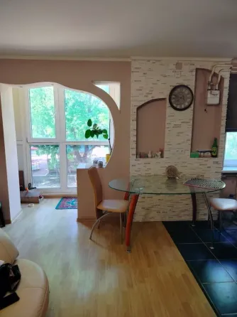 Продам 3-х комнатную квартиру Мариуполь