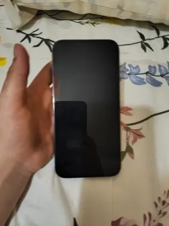 Продам айфон 13 pro Max нет стекла на камере есть царапинки Донецк
