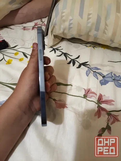 Продам айфон 13 pro Max нет стекла на камере есть царапинки Донецк - изображение 3