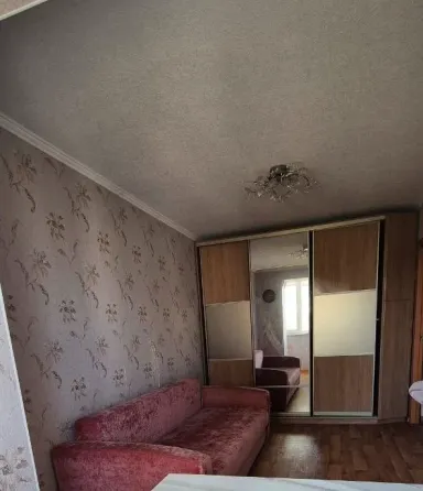 Продам отличную 2 к. кв пл. Конституции 1 дом быта Кальмиус -Набережная Донецк