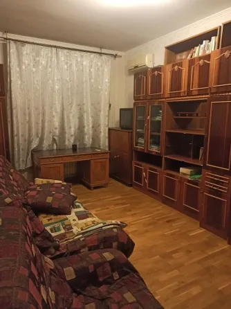 Сдам 4х ком на площади Ленина Донецк