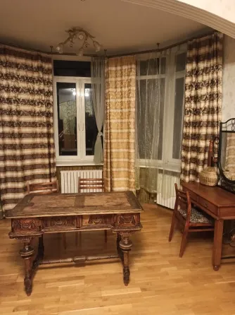 Сдам 4х ком на площади Ленина Донецк