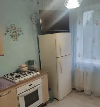 Сдам 2-к квартиру на Зеленом в районе Танка Макеевка
