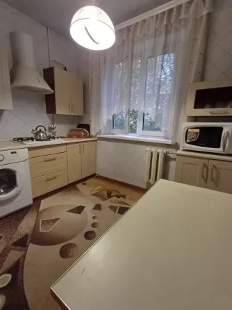 Сдам 3 ком кв-ру, Зелёный Макеевка