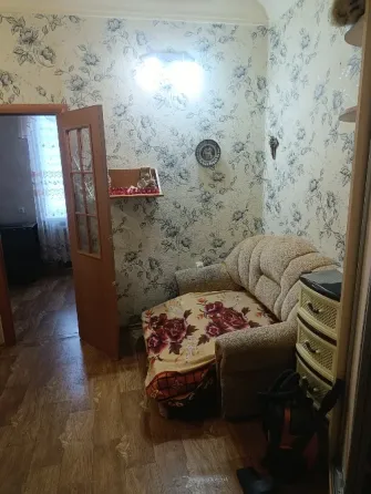 Собственник Продам квартиру ( комната в общежитии) с удобствами, бывший универсам "украина" Донецк