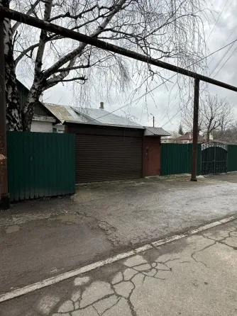 Продаётся 2х комнатная -квартира на земле -Киевский р-н Донецк