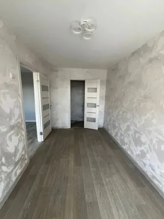 2 ком. кв. пр.Нахимова 180 Мариуполь