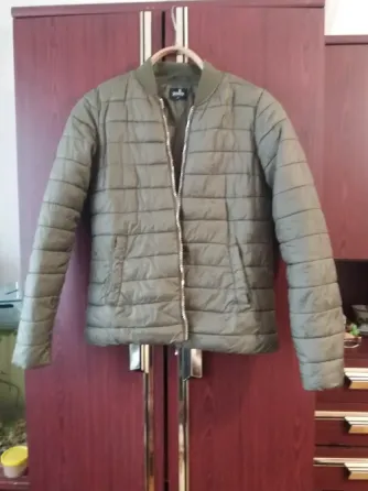 Продам легкую куртку р. 42 s Донецк