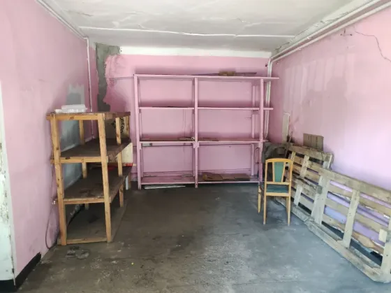 Сдается в аренду торговый магазин на территории Шахтерского хлебозавода Шахтерск