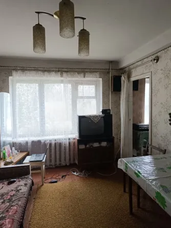 Продается 2-хкомнатная квартира под ремонт,по приятной цене Макеевка