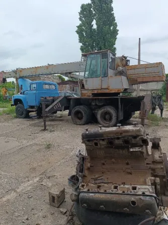 Автокран на базе зил Донецк