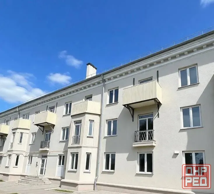 в продаже просторная трехкомнатная классическая квартира Мариуполь - изображение 1