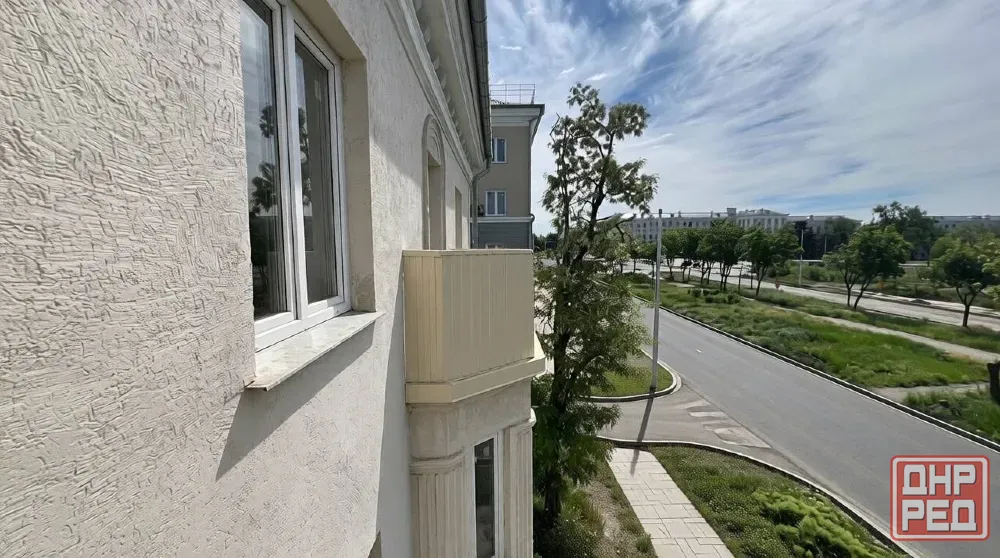 в продаже просторная трехкомнатная классическая квартира Мариуполь - изображение 3