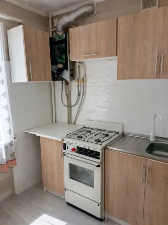 Продам 3-комнатную квартиру в Ильичевском районе г. Мариуполя Мариуполь