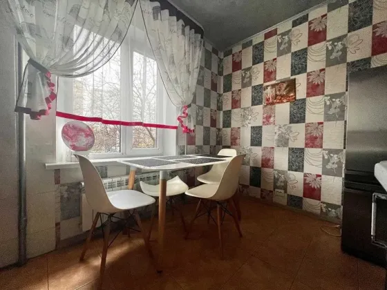 1-к квартира, 31 м2, 2/9 эт. Мариуполь