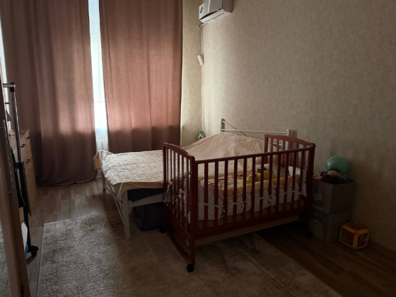 Продам 2 комн. Артема гастроном Москва Донецк