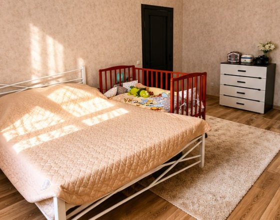 Продам 2 комн. Артема гастроном Москва Донецк