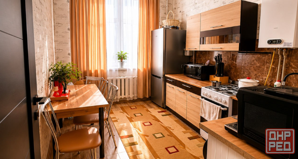 Продам 2 комн. Артема гастроном Москва Донецк - изображение 1