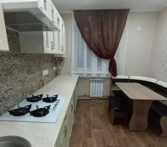 Сдам 3-к на 92-х квартирном, ул.Новая. Вода 24/7 Макеевка
