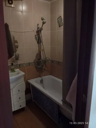 Продам 3-х ком квартиру Торез
