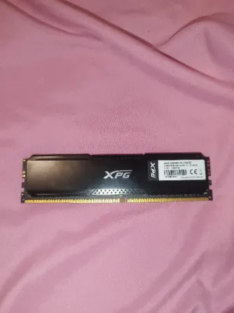 DDR4 XPG 1 плашка на 8 гб Макеевка