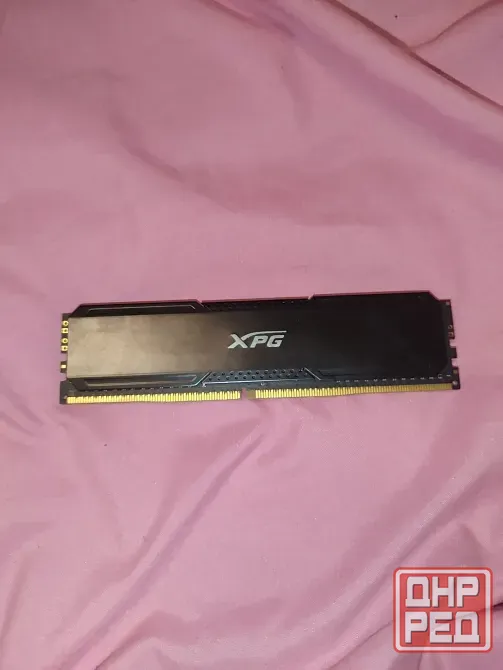 DDR4 XPG 1 плашка на 8 гб Макеевка - изображение 1