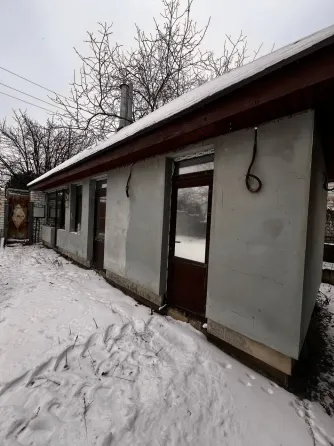 Продаётся новый 2-этажный дом, 550 м², участок 10 соток Луганск