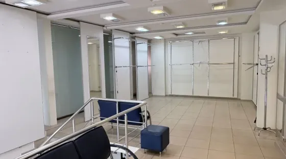 Магазин 300 м² с Оборудованием около Т_Ц "Белый лебедь" ул. Артема Донецк