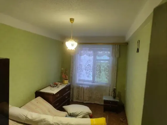 Продаётся 2х комнатная квартира в Кировском р-не на Бирюзова Донецк