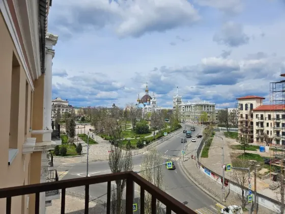 2к.квартира, Ленина, 42 Центр.р-н Мариуполь