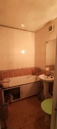Продам 1 ком кв-ру, Гвардейка, 10 магазин. Макеевка