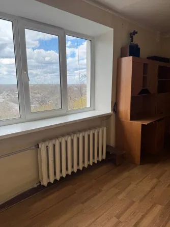 Продам 2х-комнатную центр Ясиноватой. Ясиноватая