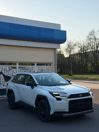 Toyota RAV 4 новая в наличии в Донецке 2025 год 11 месяц 6 поколения Донецк