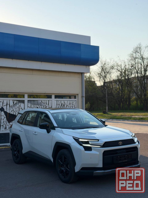 Toyota RAV 4 новая в наличии в Донецке 2025 год 11 месяц 6 поколения Донецк - изображение 2