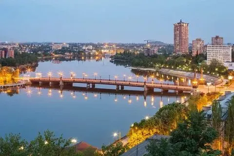Продам 2-х комнатную квартиру в центре Ворошиловского района Донецк