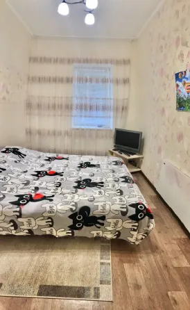 Сдаю однокомнатную квартиру в Кировском районе Донецка, ориентир Лидиевка. Донецк