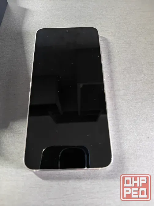 Samsung Galaxy S23 8/512 белый кремовый Донецк - изображение 2