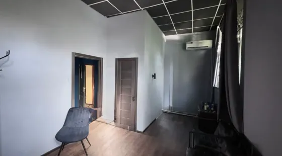 Аренда 290м Магазин, Салон, call-center, клиника. Центр Донецка Донецк