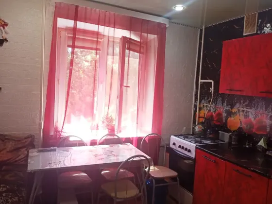 Продам 2- х ком. квартиру от собственника, город донецк, пролетарский район, ул. раздольная. Донецк