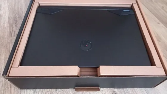 MSI Alpha17 C7VG /2K /240Hz /AMD R9 7940HX/ RTX 4070 140W /ddr5 32Gb Донецк