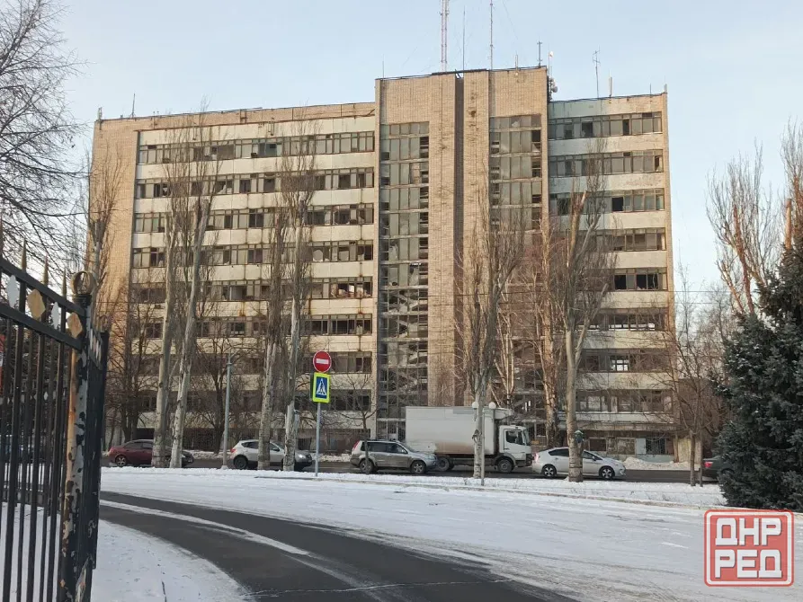 Продажа офисного здания 8000 м2 Луганск - изображение 1