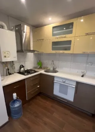 Сдам 3-к квартиру в Центре Макеевки. Вода круглосуточно Макеевка