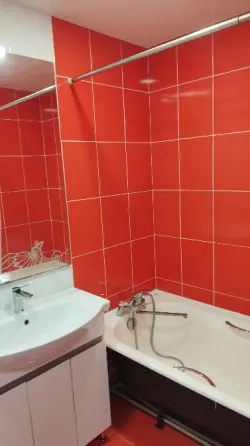 сдам 3х ком. квартиру на Нахимова Мариуполь