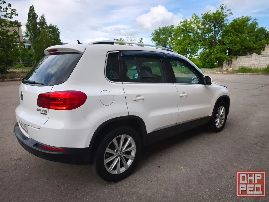 Volkswagen Tiguan 2013г., Двигатель 2L Турбо бензин, Полный привод, Коробка автомат, Пробег 93 тыс Торез - изображение 3