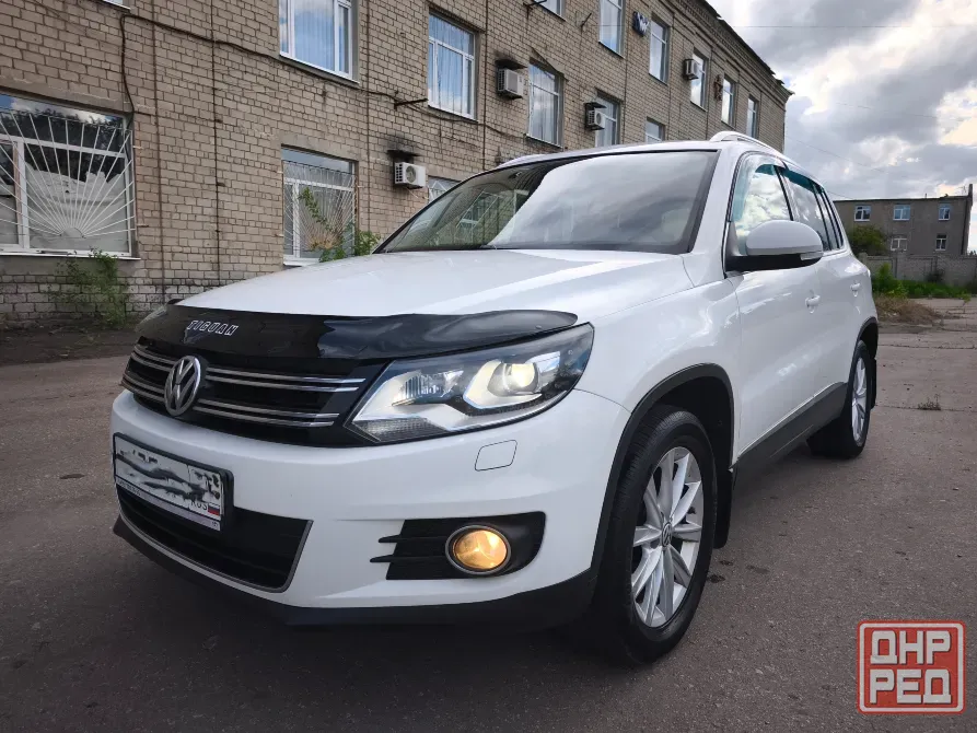 Volkswagen Tiguan 2013г., Двигатель 2L Турбо бензин, Полный привод, Коробка автомат, Пробег 93 тыс Торез - изображение 1