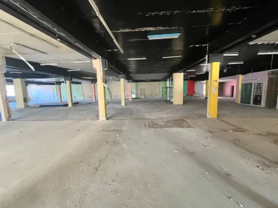 400 руб. Аренда коммерческого помещения, 2 этаж - 1207.9 м. кв. Донецк