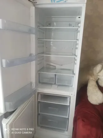 Продам холодильник Indesit под восстановление Донецк