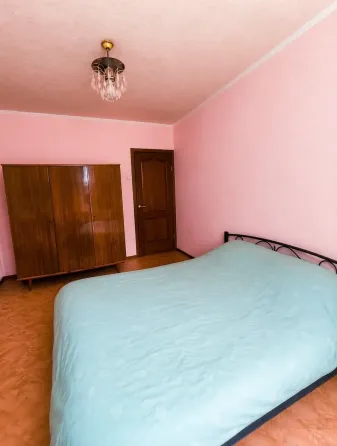 Продажа 2к.кв. Пролетарский р-н ас Щетинина Донецк